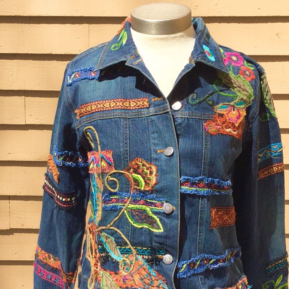 Chico’s Embroidered Jean Jacket, Size 0